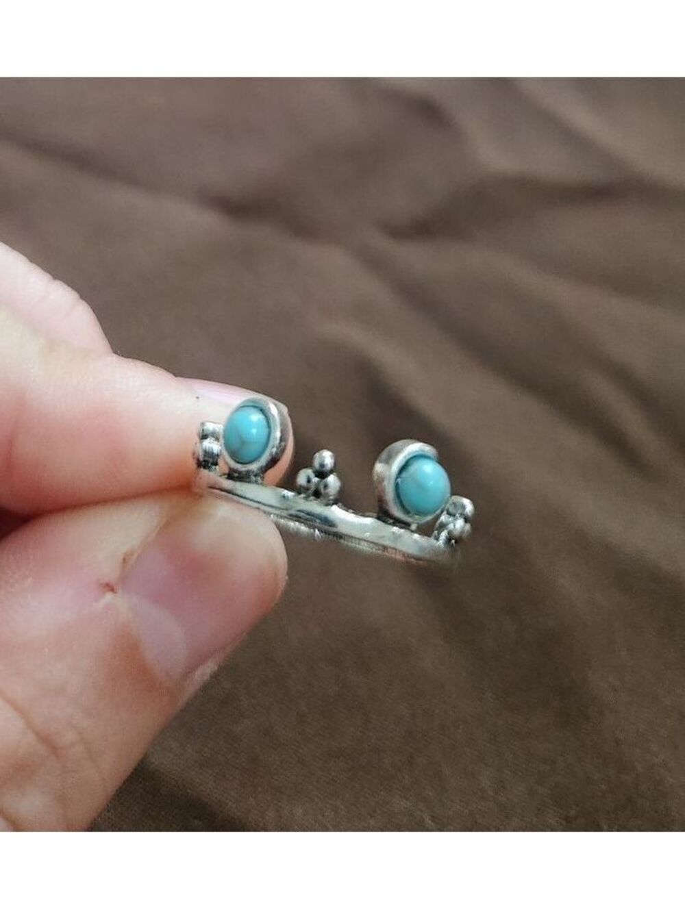 Fashion Jewelry Silver Tone Crown Design Ring with Faux Turquoise Stones